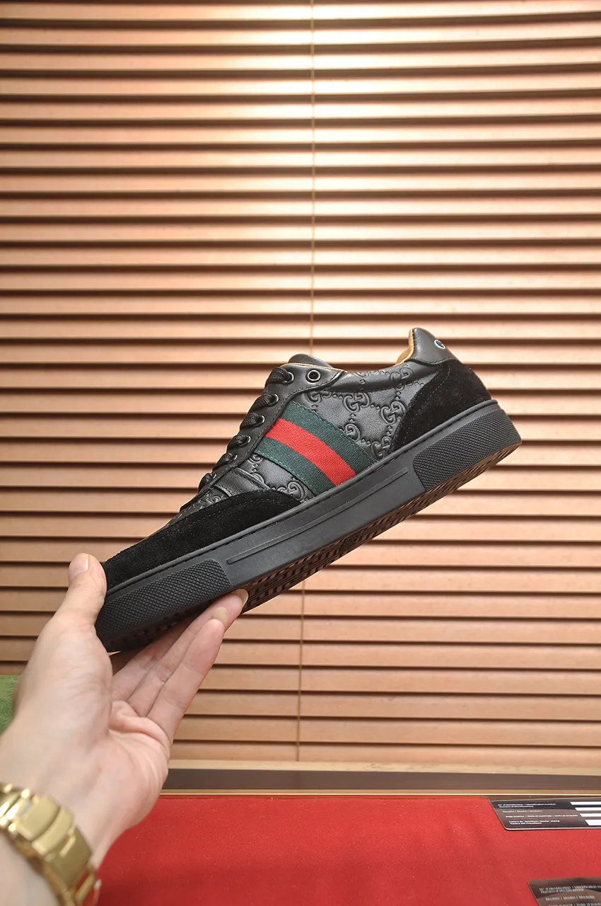Men's shoes 💰480💶【GUCCI】1:1 men's sports shoes from the official website are now on the market. They are made of original silk cowhide + first-layer sheepskin lining, plus the original 1:1 comfortable outsole from the official website. Fashionable and versatile, super comfortable and breathable! Available in 2 colors: black, standard shoe size 38/45 (custom-made size 45 is non-refundable)